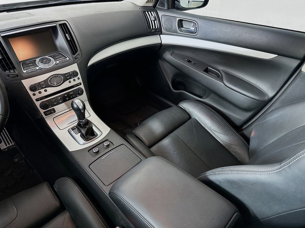 Thumbnail: 2009 INFINITI G37 - 14