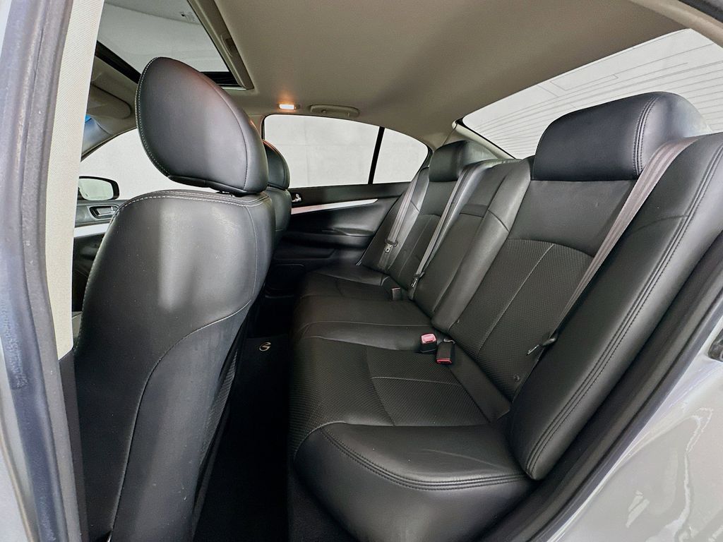 Thumbnail: 2009 INFINITI G37 - 13