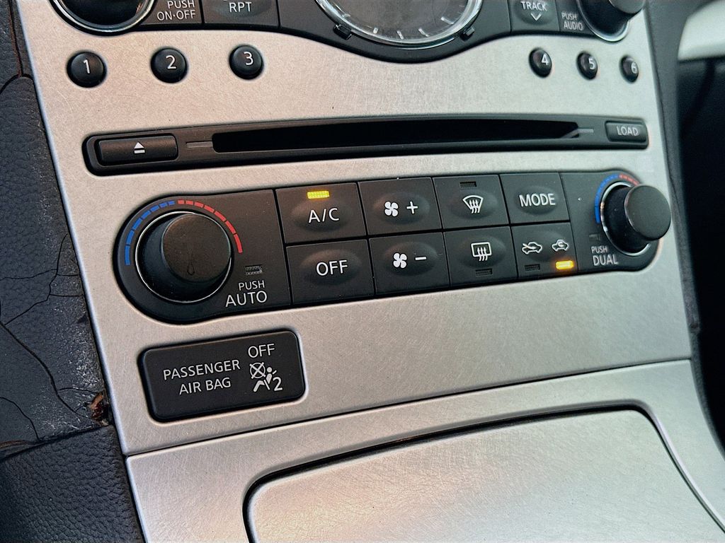 Thumbnail: 2009 INFINITI G37 - 23