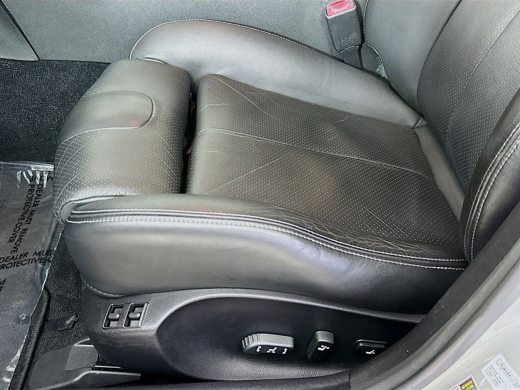 Thumbnail: 2009 INFINITI G37 - 30