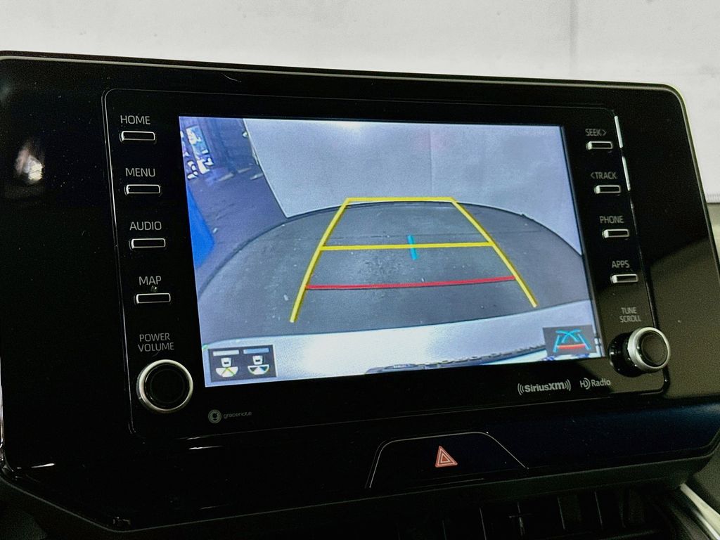 Thumbnail: 2021 Toyota Venza - 28