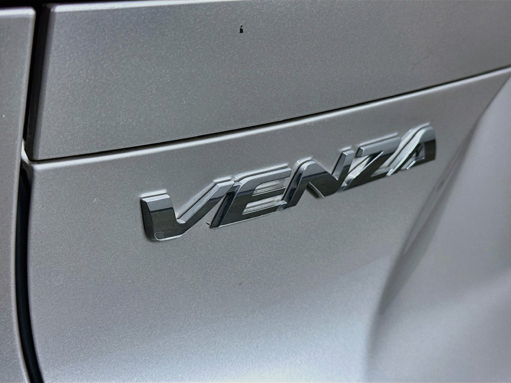 Thumbnail: 2021 Toyota Venza - 7