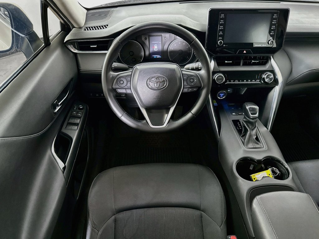 Thumbnail: 2021 Toyota Venza - 10