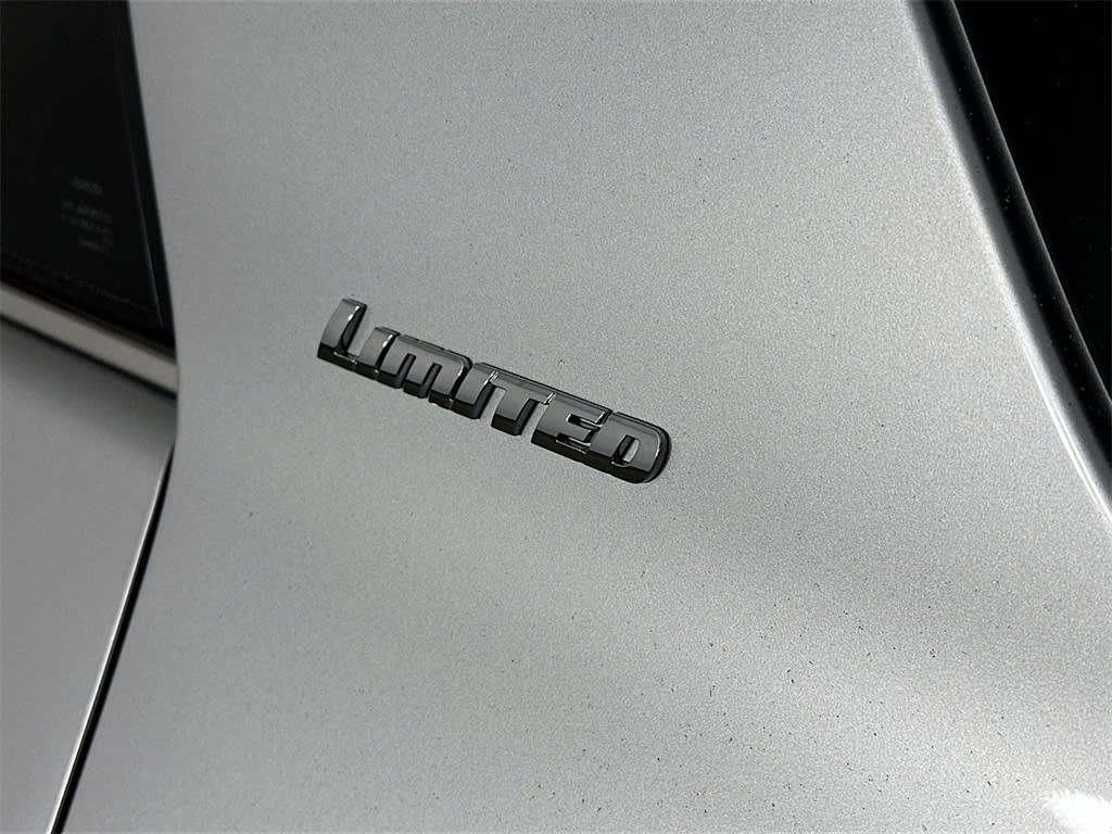 2023 Toyota 4Runner Limited 7