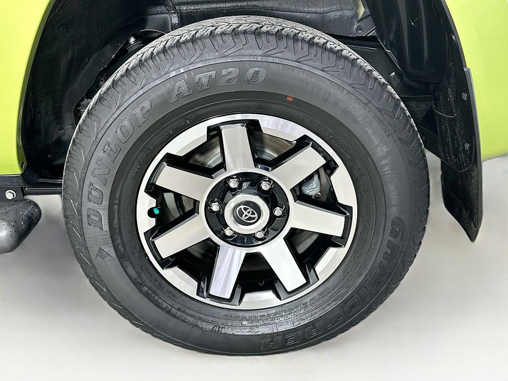 Thumbnail: 2023 Toyota 4Runner - 6