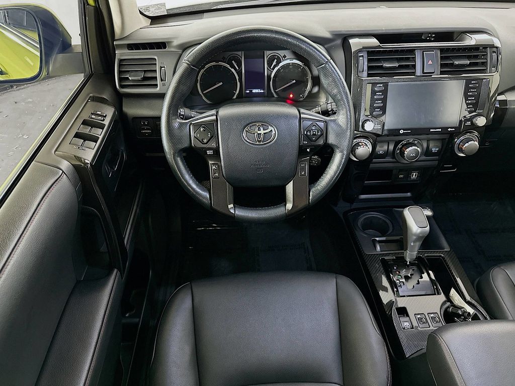 Thumbnail: 2023 Toyota 4Runner - 7