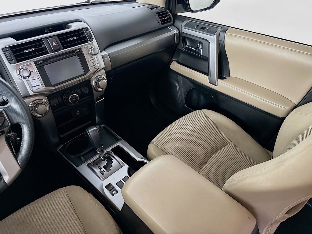 Thumbnail: 2019 Toyota 4Runner - 13