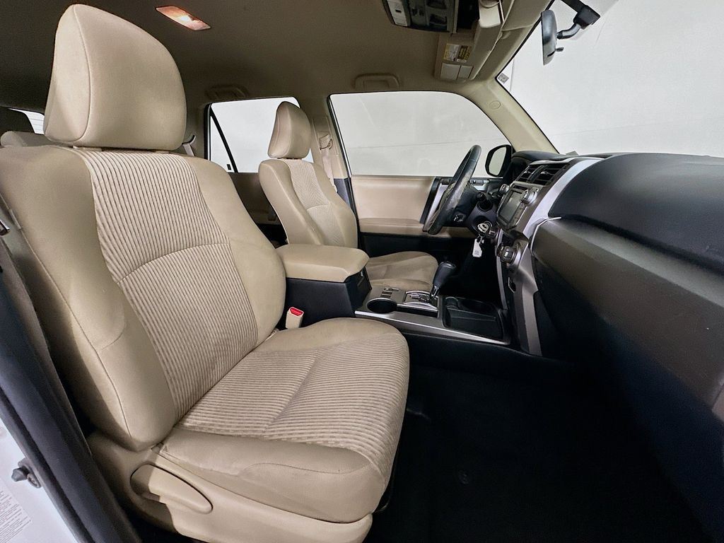 Thumbnail: 2019 Toyota 4Runner - 11