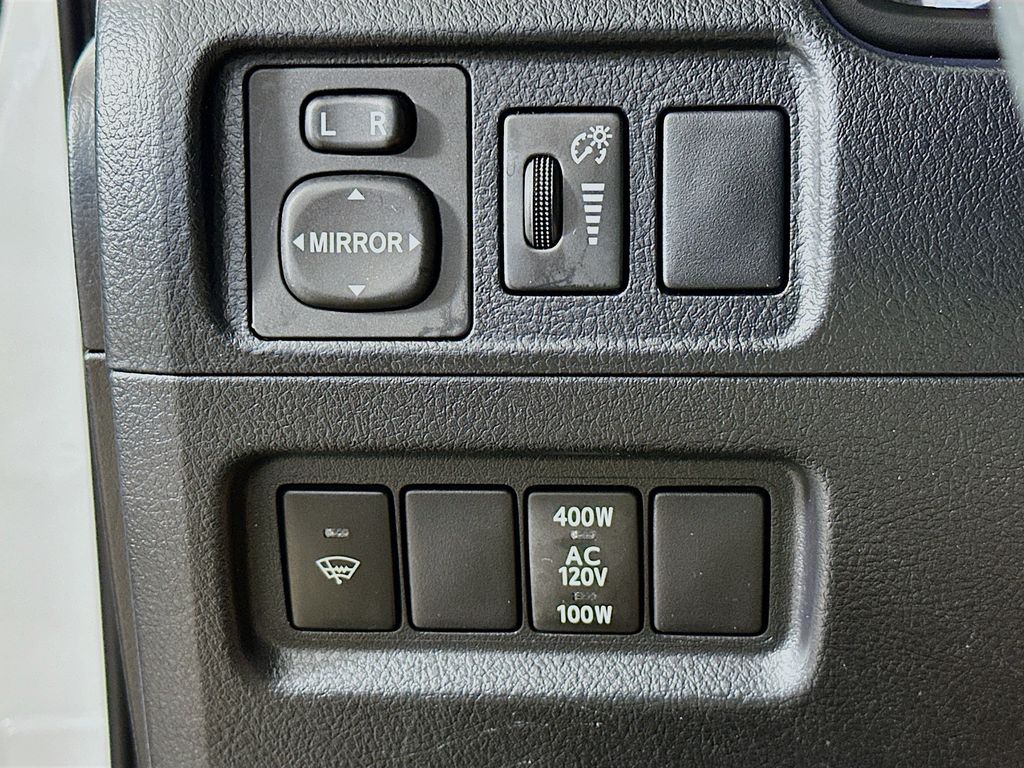 Thumbnail: 2019 Toyota 4Runner - 26