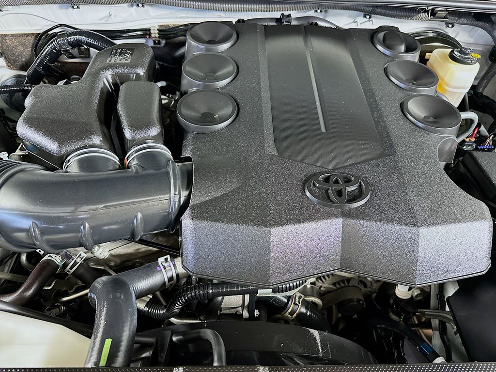 Thumbnail: 2019 Toyota 4Runner - 8
