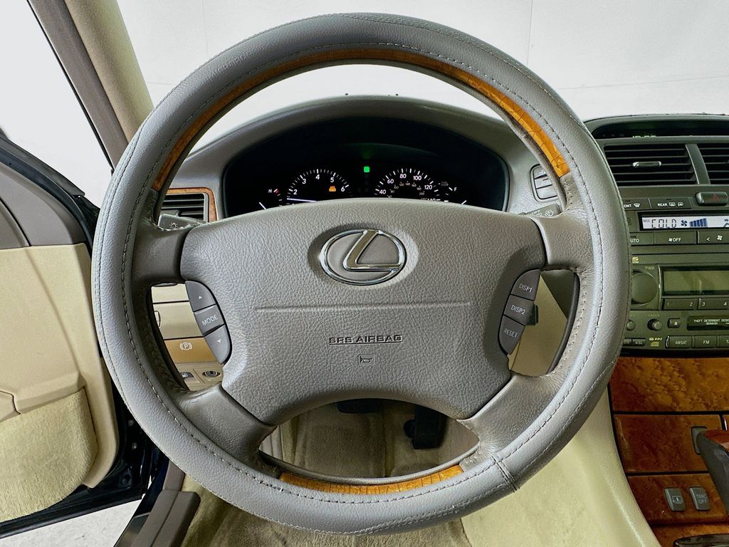Thumbnail: 2004 Lexus LS - 14