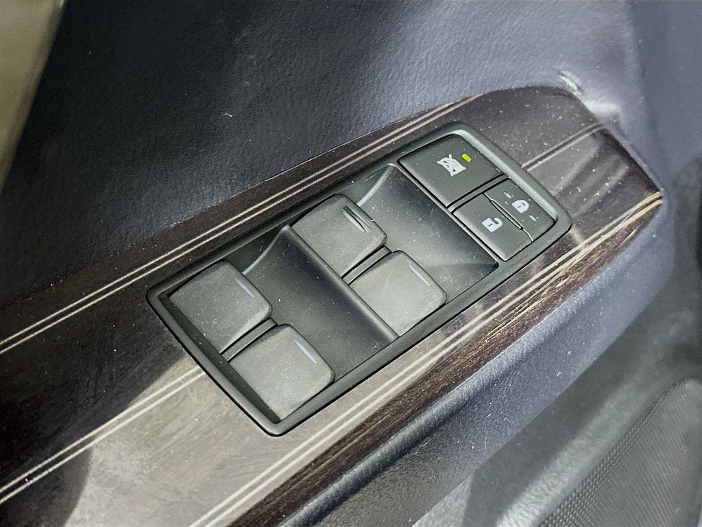 Thumbnail: 2020 Lexus GX - 30