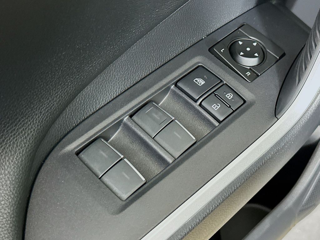 Thumbnail: 2025 Toyota RAV4 - 29