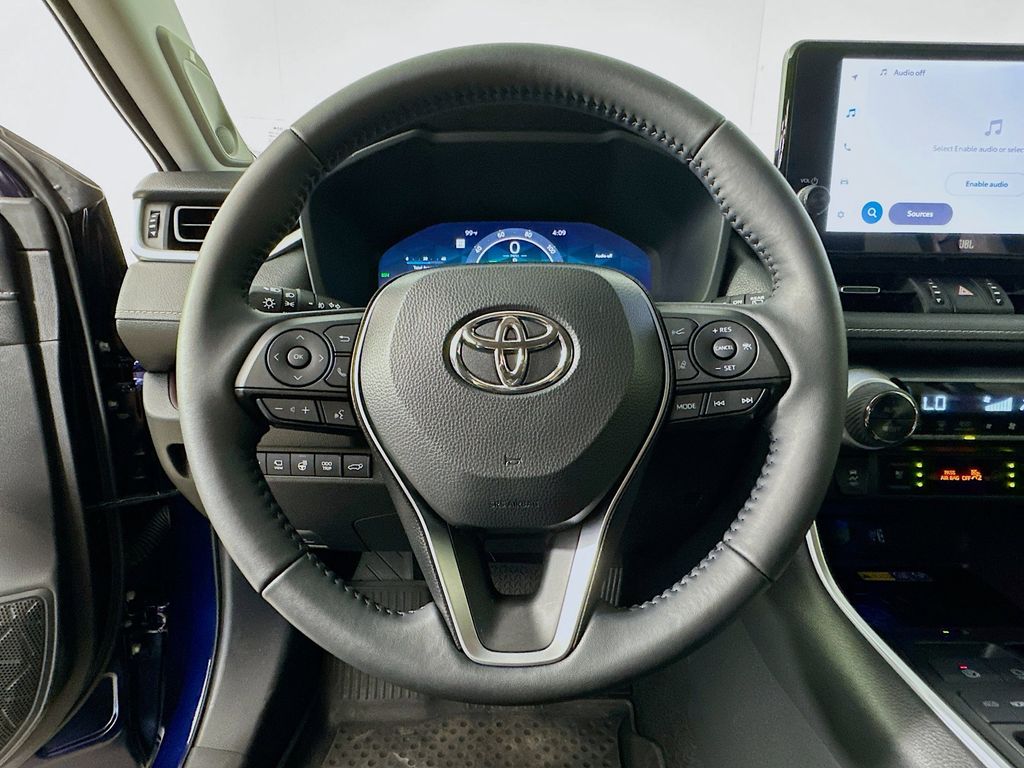 Thumbnail: 2025 Toyota RAV4 - 15