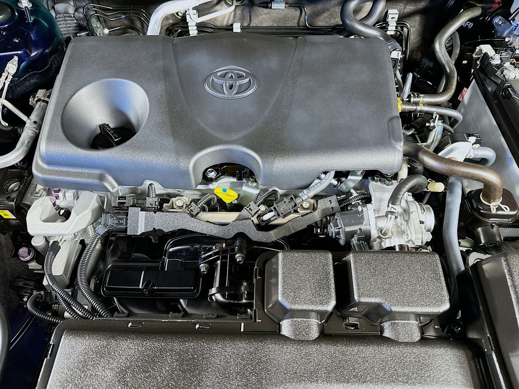 Thumbnail: 2025 Toyota RAV4 - 9