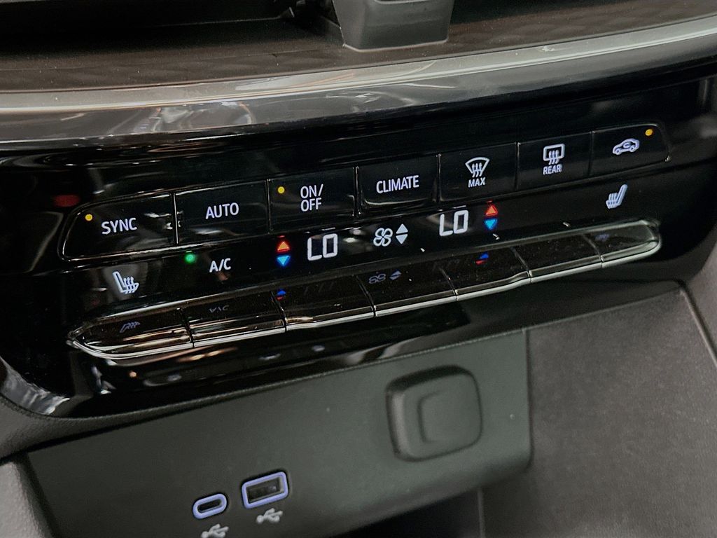 Thumbnail: 2024 Buick Encore GX - 23