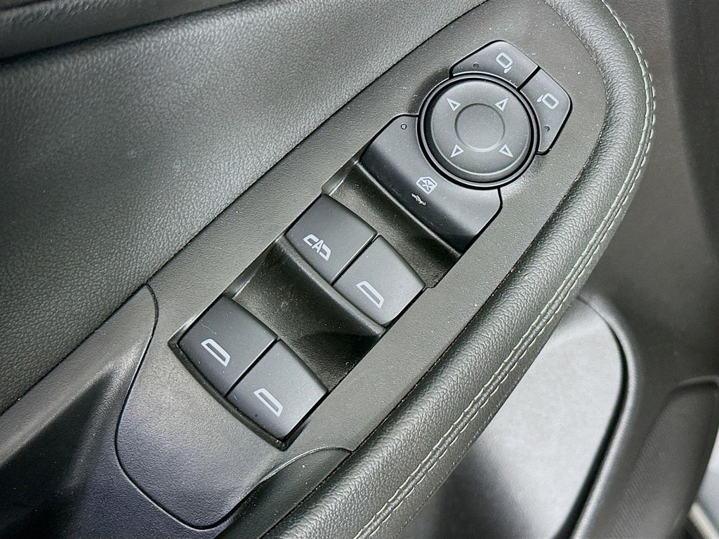 Thumbnail: 2023 Buick Encore GX - 28