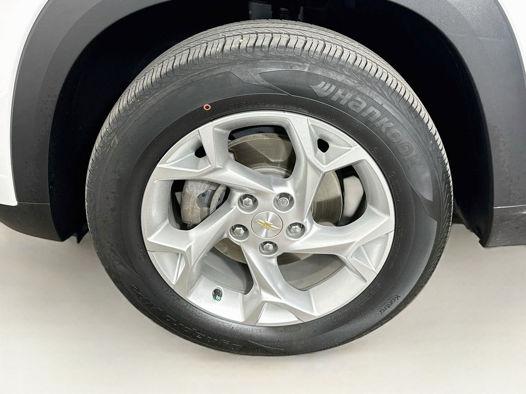 Thumbnail: 2024 Chevrolet Trax - 7
