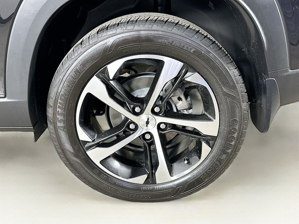 Thumbnail: 2024 Chevrolet Trax - 8