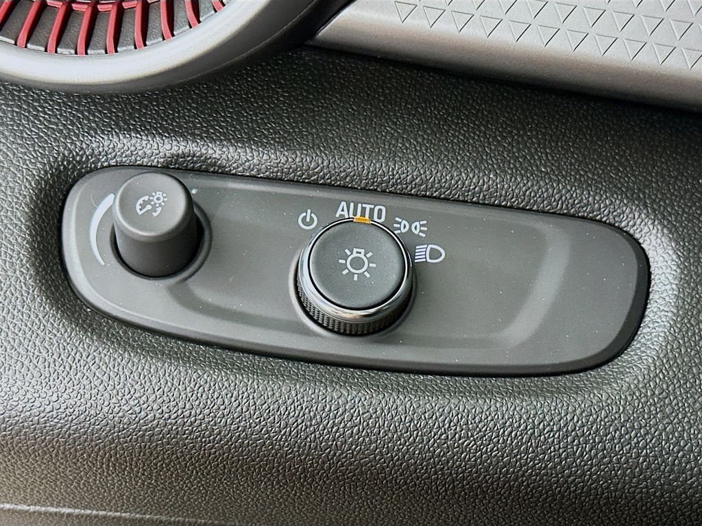 Thumbnail: 2024 Chevrolet Trax - 26