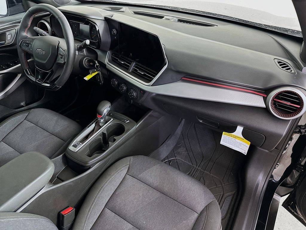 Thumbnail: 2024 Chevrolet Trax - 31