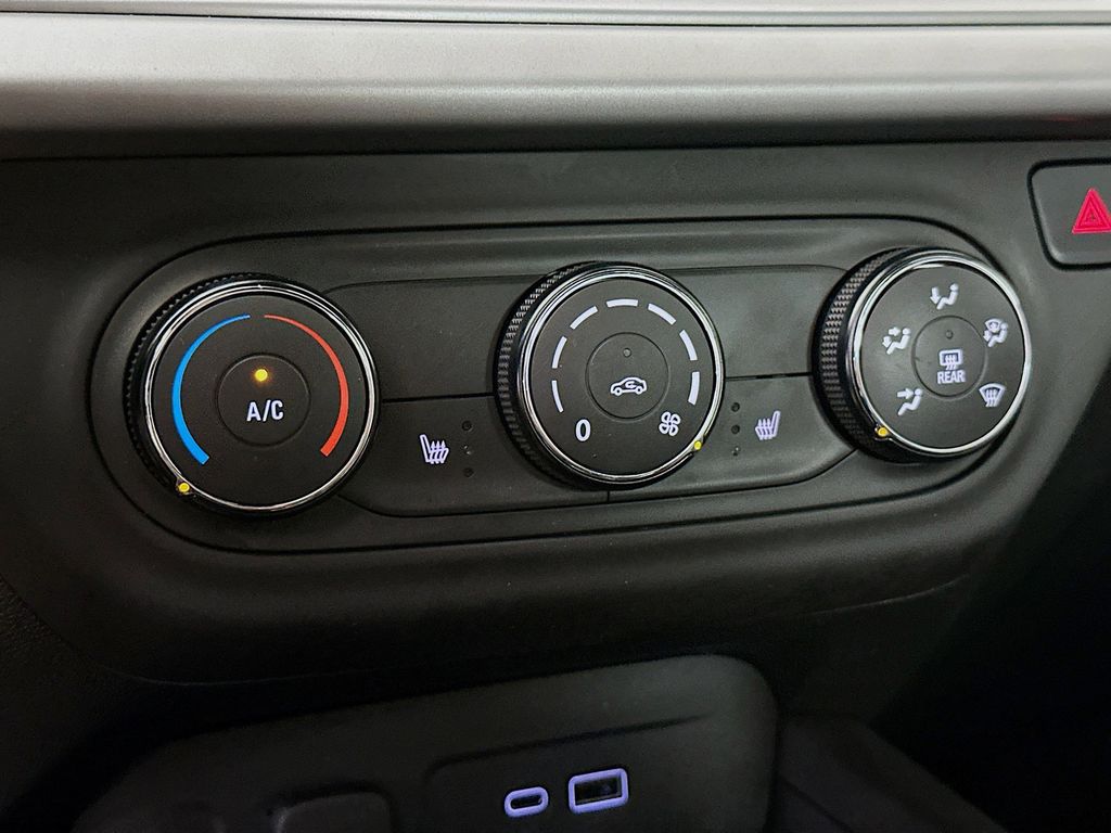 Thumbnail: 2024 Chevrolet Trax - 22