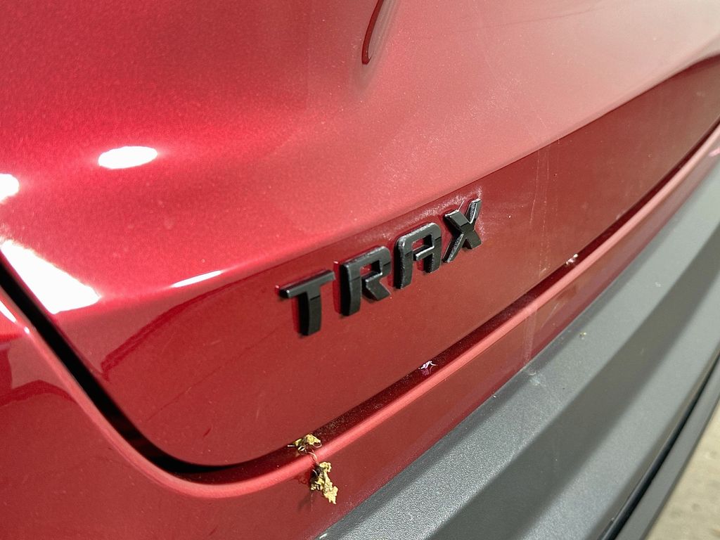 Thumbnail: 2025 Chevrolet Trax - 7
