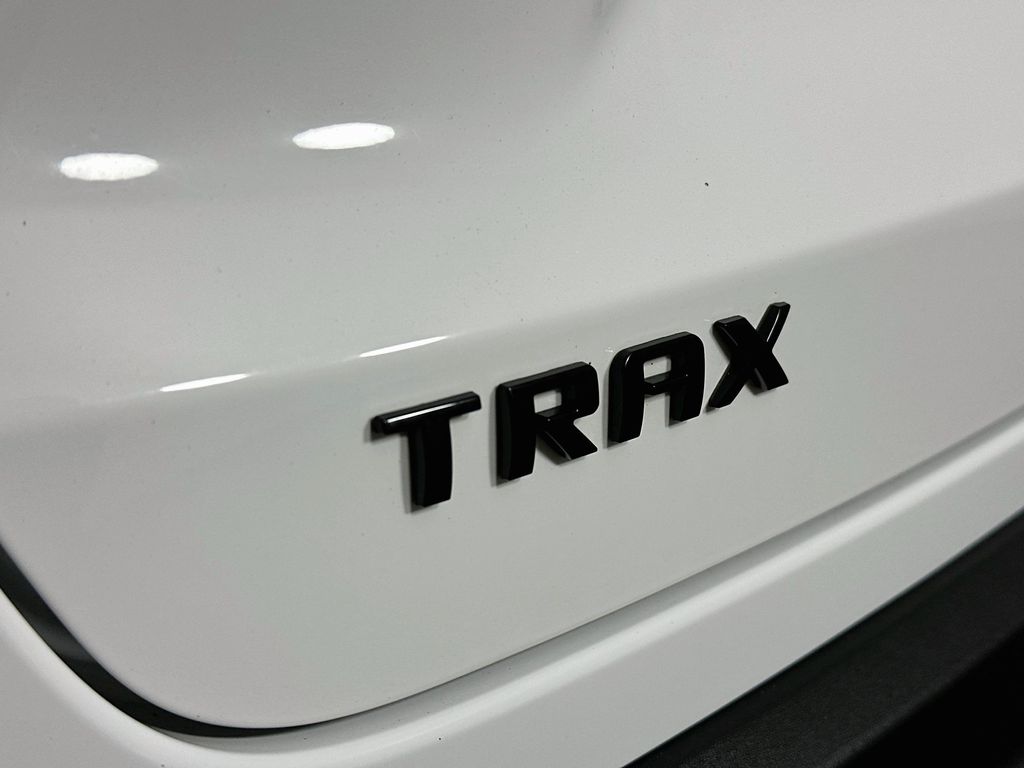 Thumbnail: 2024 Chevrolet Trax - 7