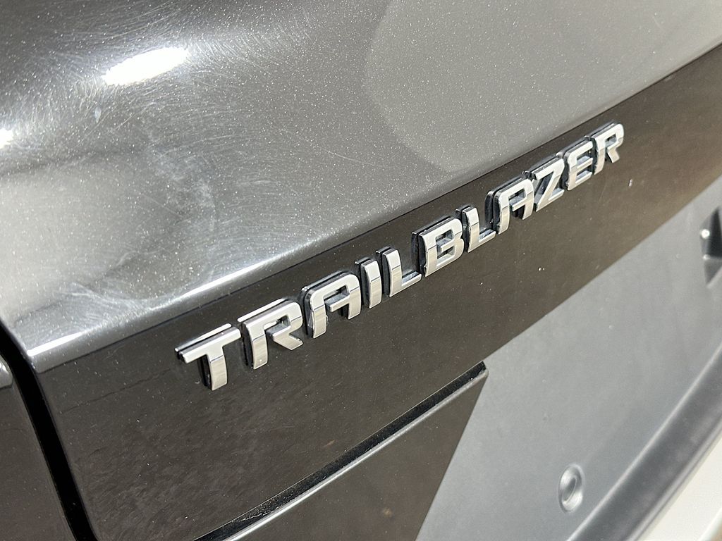 Thumbnail: 2023 Chevrolet TrailBlazer - 6