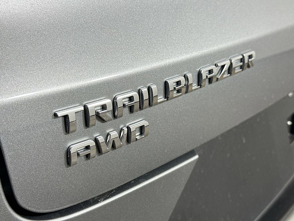 Thumbnail: 2023 Chevrolet TrailBlazer - 6