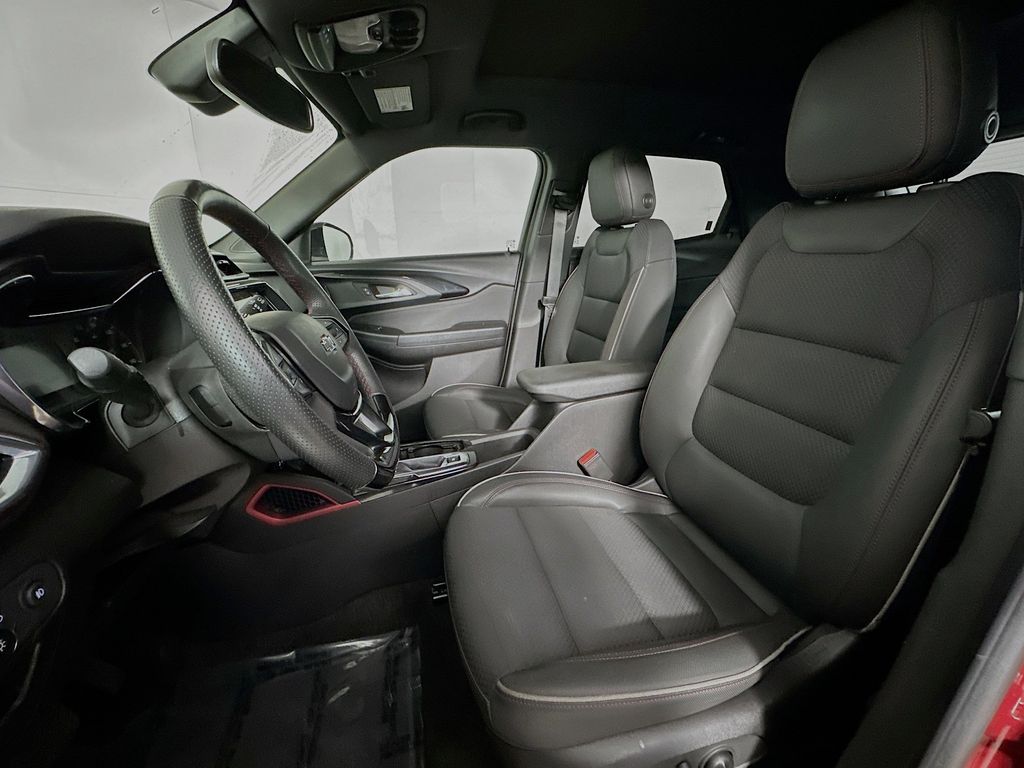 Thumbnail: 2023 Chevrolet TrailBlazer - 10