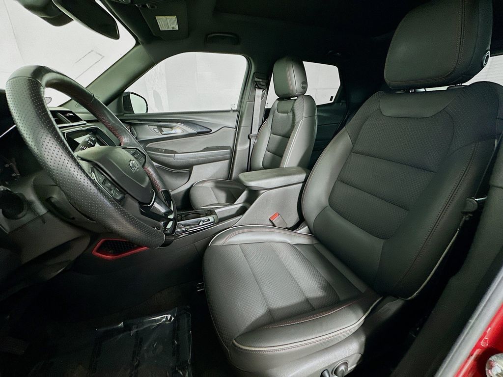 Thumbnail: 2023 Chevrolet TrailBlazer - 10