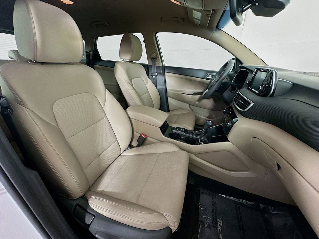 Thumbnail: 2019 Hyundai Tucson - 12