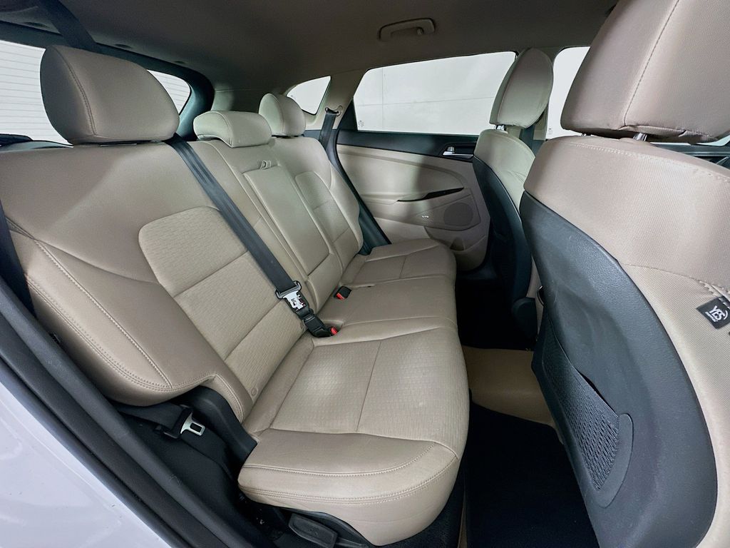 Thumbnail: 2019 Hyundai Tucson - 32