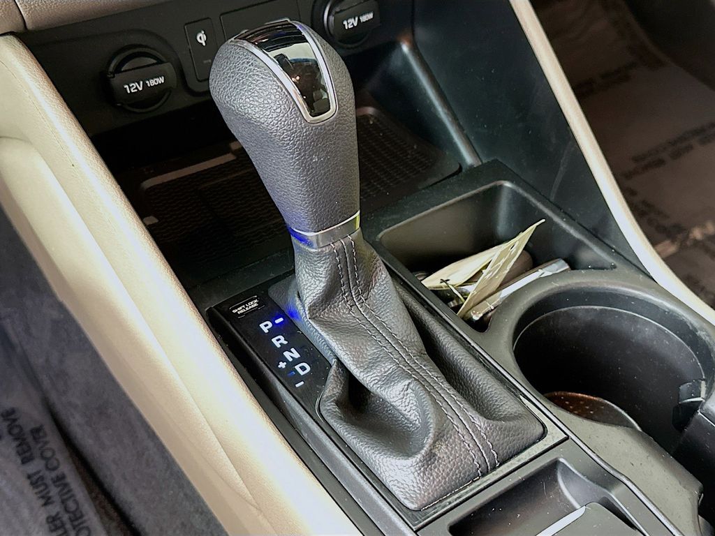Thumbnail: 2019 Hyundai Tucson - 17