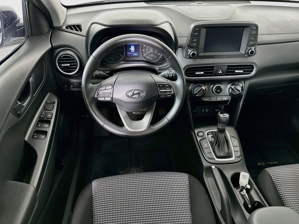 Thumbnail: 2020 Hyundai Kona - 10