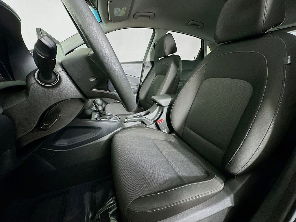 Thumbnail: 2023 Hyundai Kona - 11