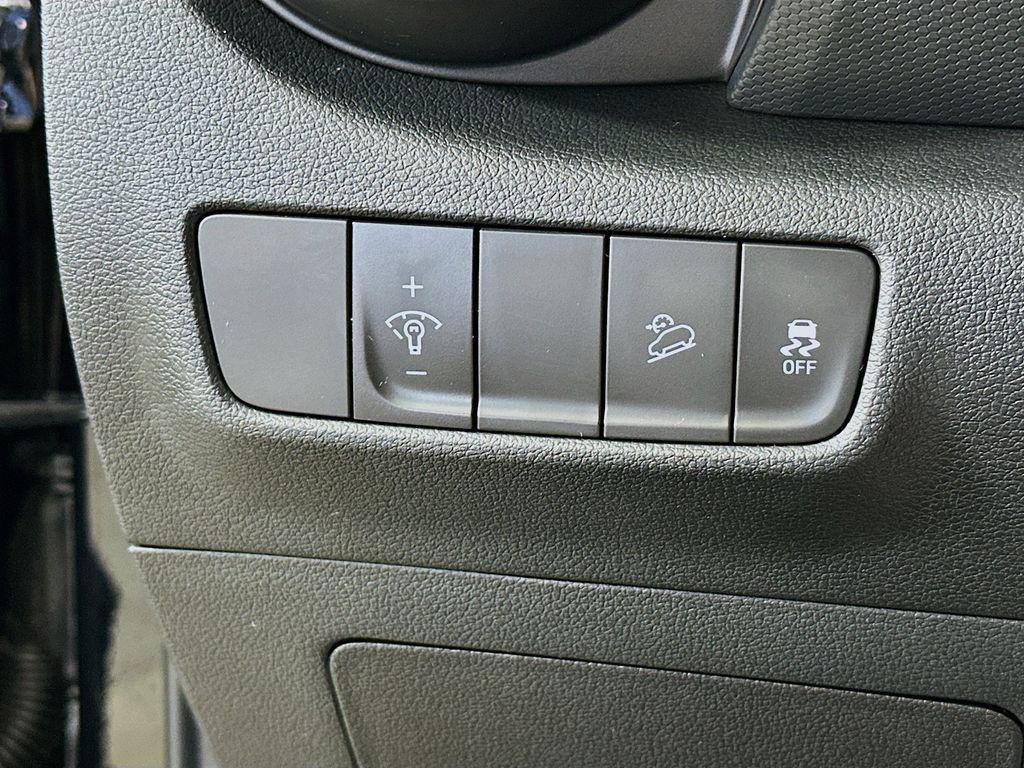 Thumbnail: 2023 Hyundai Kona - 26