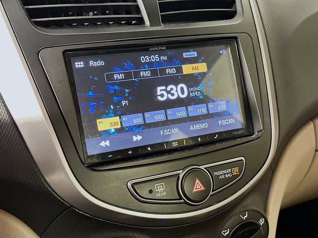 Thumbnail: 2015 Hyundai Accent - 16