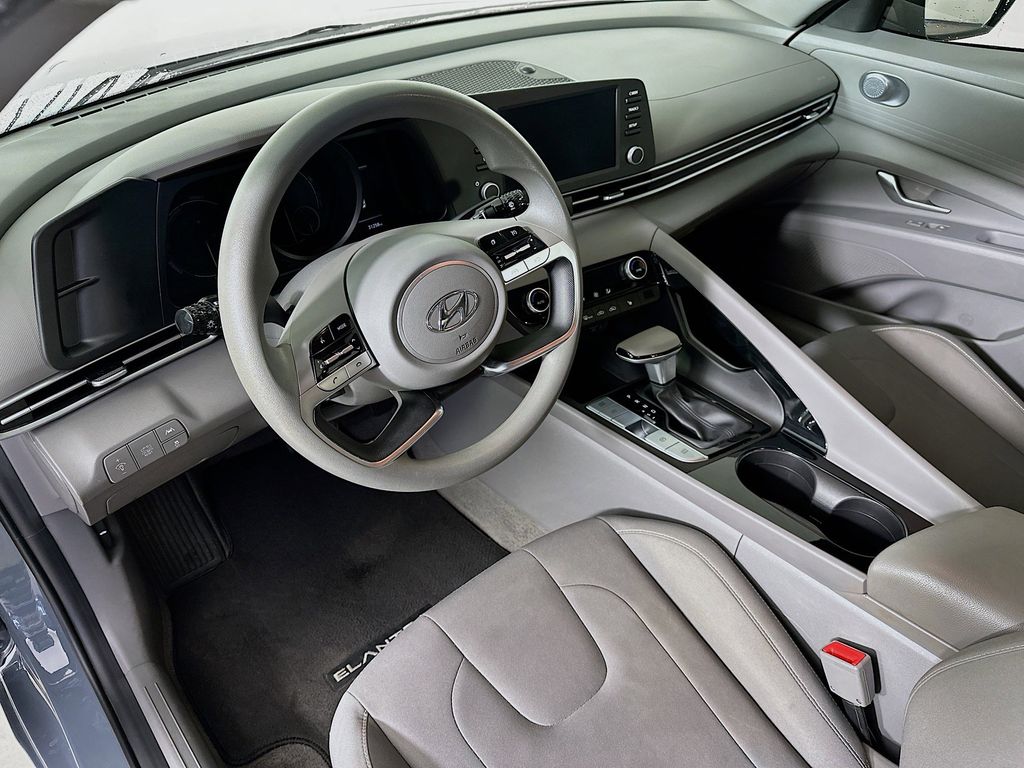 Thumbnail: 2021 Hyundai Elantra - 2