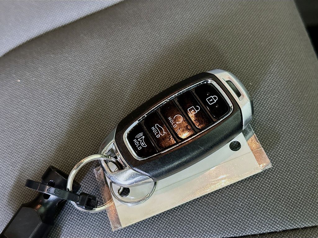 Thumbnail: 2021 Hyundai Elantra - 19