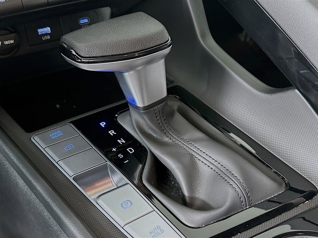 Thumbnail: 2024 Hyundai Elantra - 15