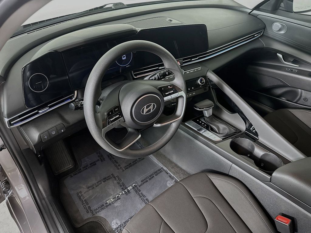 Thumbnail: 2024 Hyundai Elantra - 2