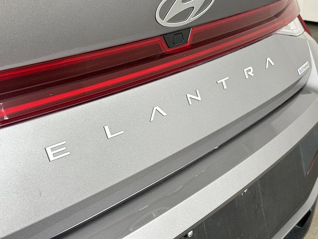 Thumbnail: 2024 Hyundai Elantra - 21