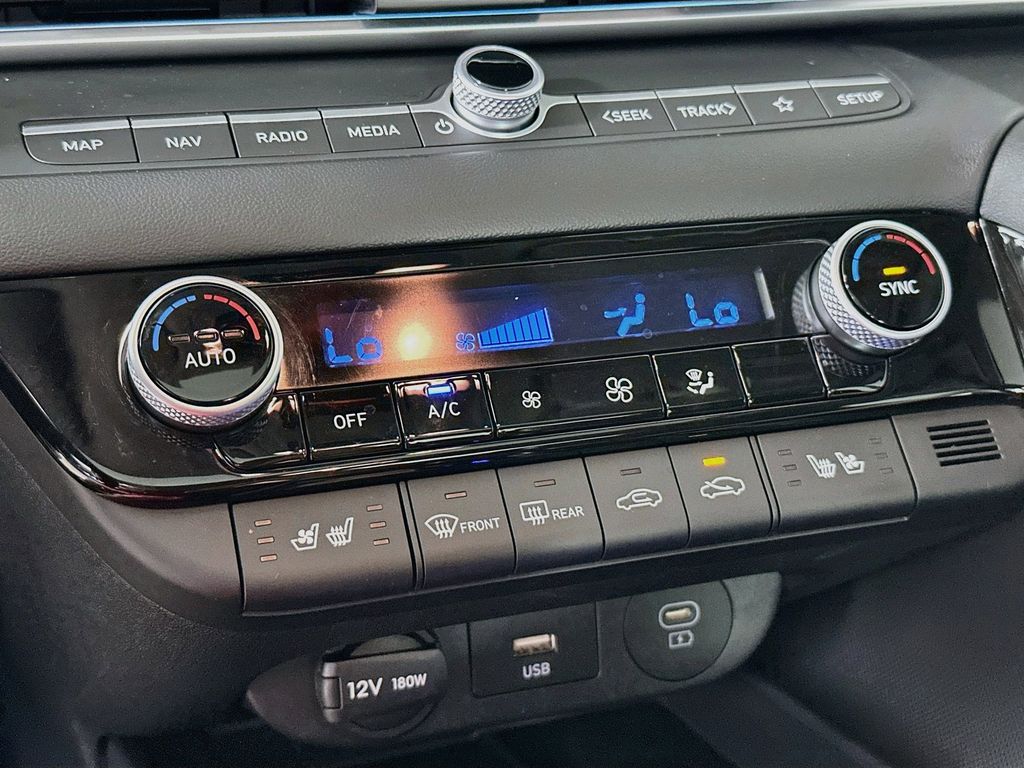 Thumbnail: 2024 Hyundai Elantra - 22