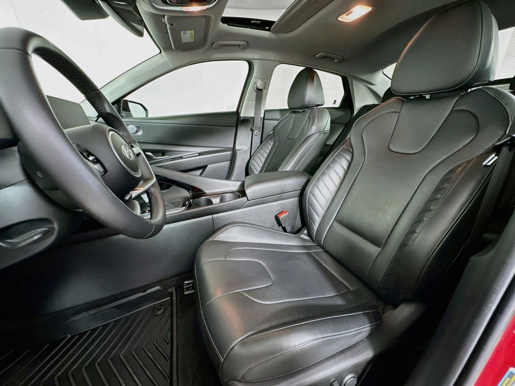 Thumbnail: 2024 Hyundai Elantra - 10