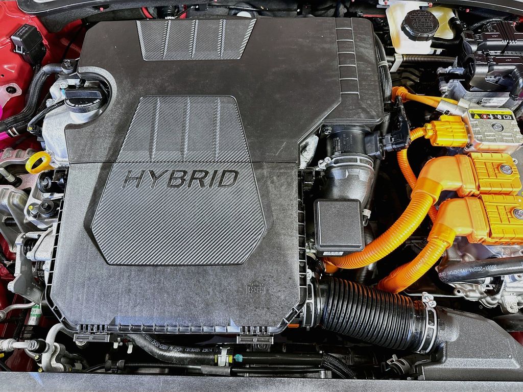 Thumbnail: 2024 Hyundai Elantra - 8