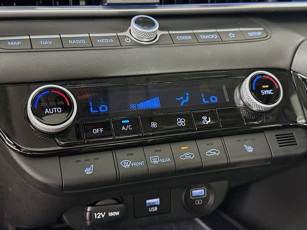 Thumbnail: 2022 Hyundai Elantra - 21