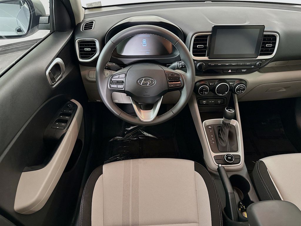 Thumbnail: 2025 Hyundai Venue - 10