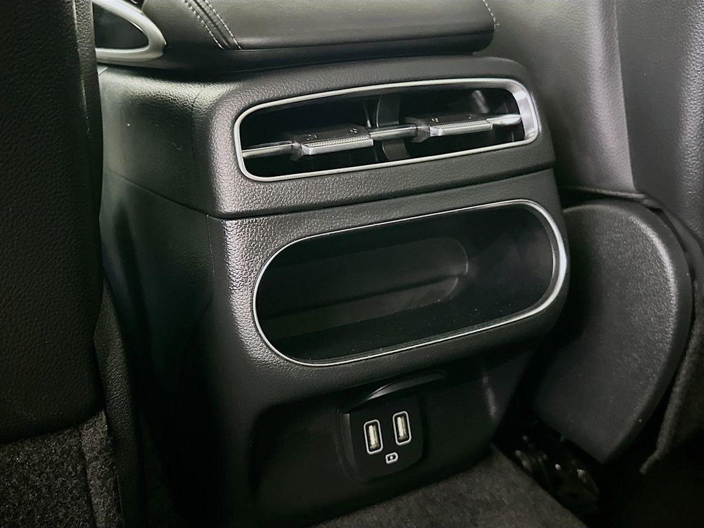 Thumbnail: 2025 Genesis GV70 - 21